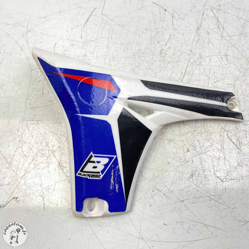 Ecope de radiateur gauche Yamaha 450 yz 2011