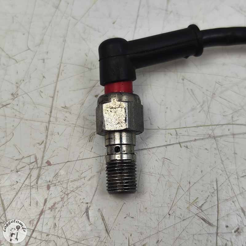 Contacteur de frein arrière  Benelli 899 TNT  2008