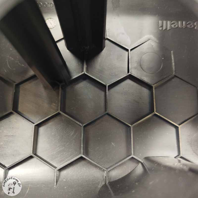 Boitier de filtrer à air  Benelli 899 TNT  2008