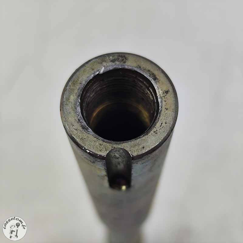 Axe de roue arrière  Benelli 899 TNT  2008