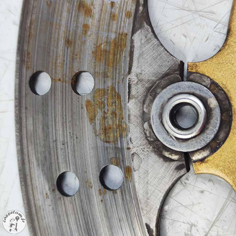 Disque avant droit  Benelli 899 TNT  2008