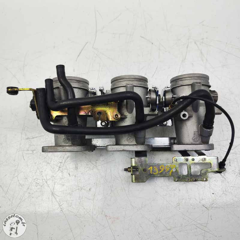 Rampe d'injection complete  Benelli 899 TNT  2008