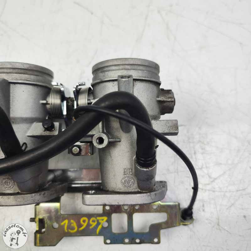 Rampe d'injection complete  Benelli 899 TNT  2008