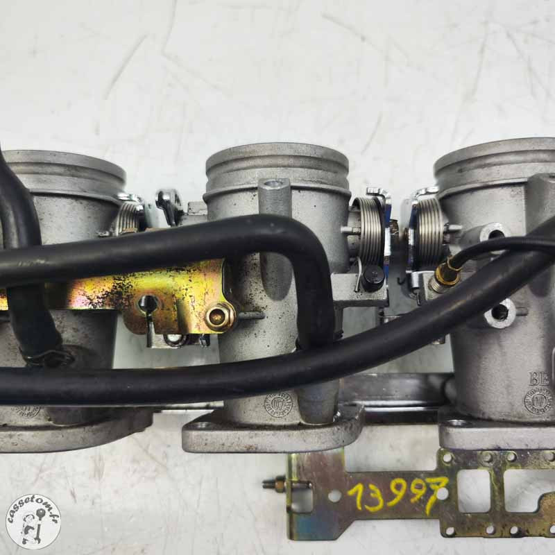 Rampe d'injection complete  Benelli 899 TNT  2008