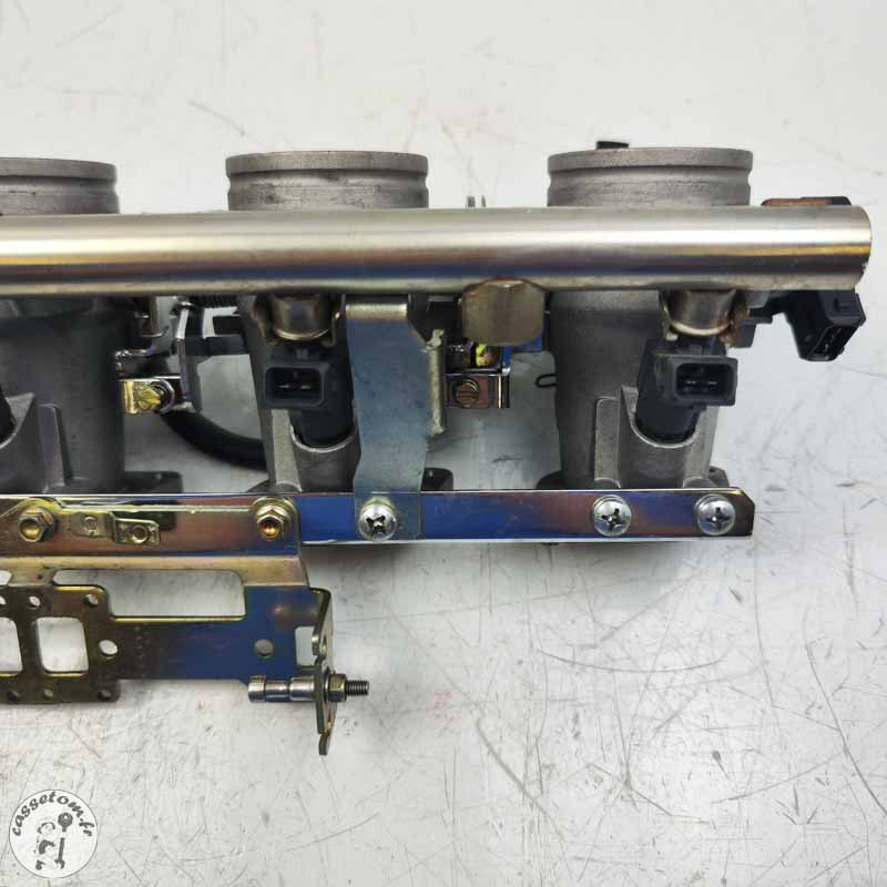 Rampe d'injection complete  Benelli 899 TNT  2008