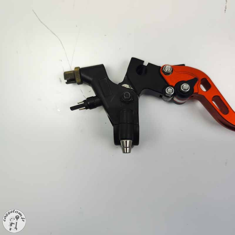 Cocotte d'embrayage + levier  Benelli 899 TNT  2008