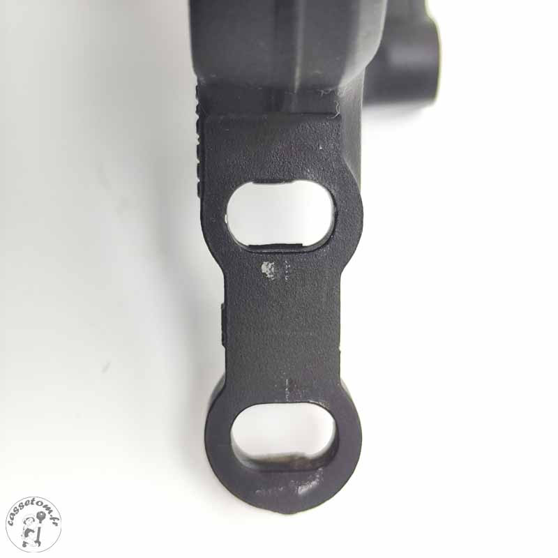 Platine avant droite  Benelli 899 TNT  2008