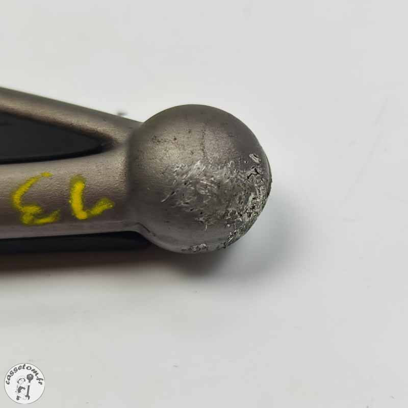 Cale pied avant droit  Benelli 899 TNT  2008