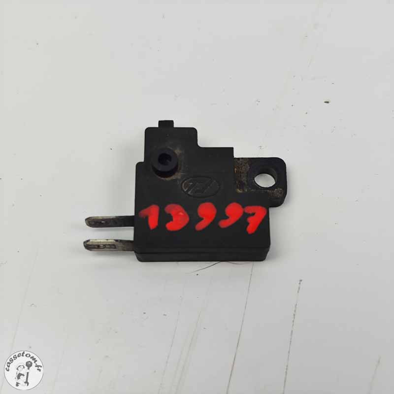 Contacteur de frein avant  Benelli 899 TNT  2008