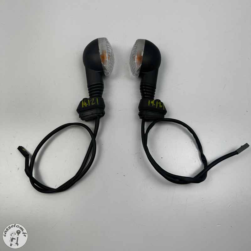 Clignotant arrière  Kawasaki 650 vulcan s  2022