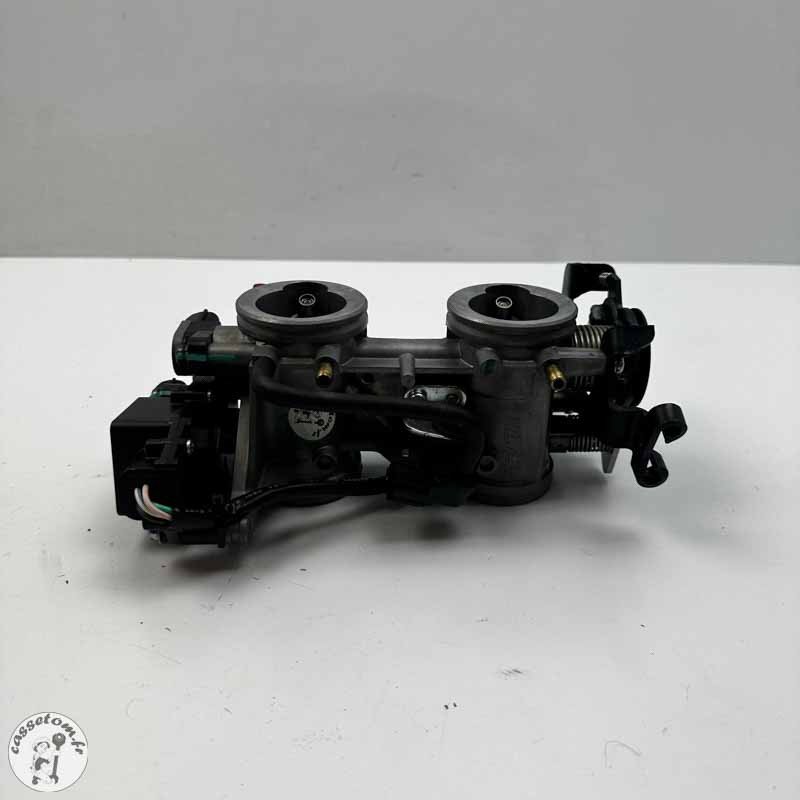 Rampe d'injection  Kawasaki 650 vulcan s  2022