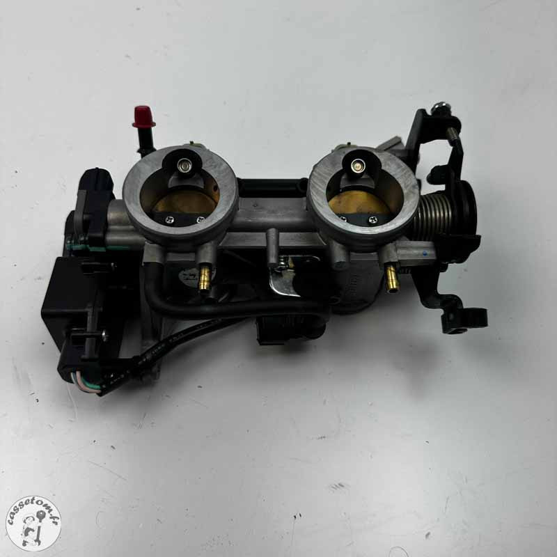 Rampe d'injection  Kawasaki 650 vulcan s  2022