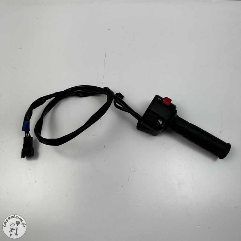 Commodo droit avec poignée de gaz  Kawasaki 650 vulcan s  2022