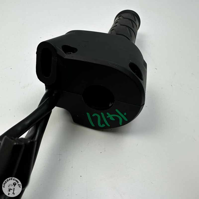 Commodo droit avec poignée de gaz  Kawasaki 650 vulcan s  2022