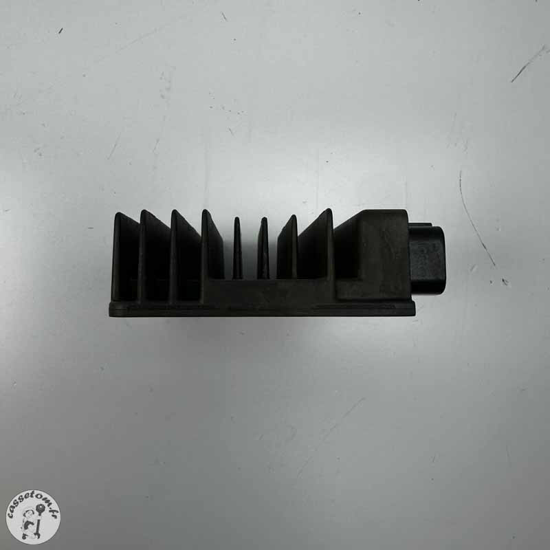 Régulateur  Kawasaki 650 vulcan s  2022