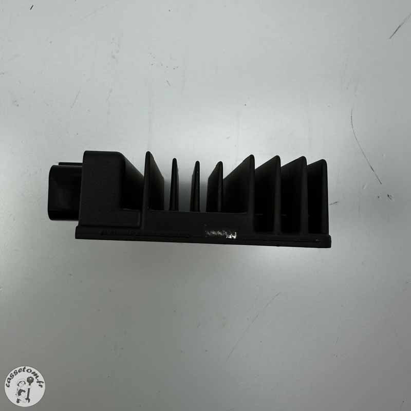 Régulateur  Kawasaki 650 vulcan s  2022