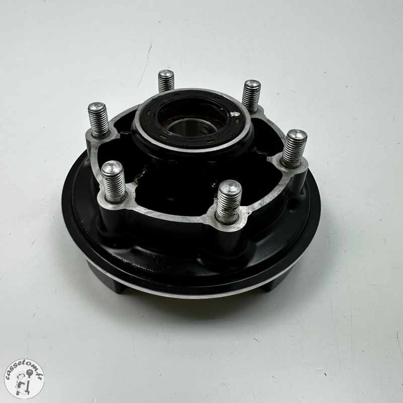 Porte couronne  Kawasaki 650 vulcan s  2022