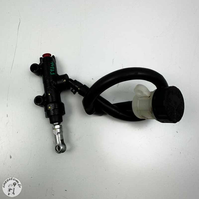 Maître cylindre de frein arrière  Kawasaki 650 vulcan s  2022