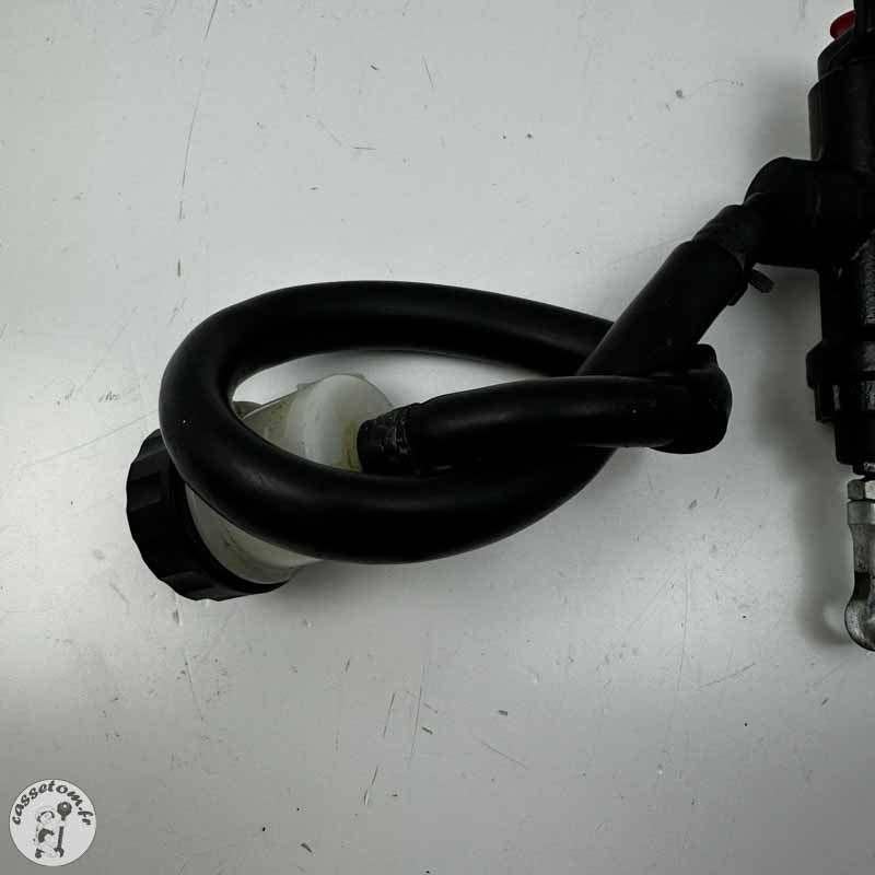 Maître cylindre de frein arrière  Kawasaki 650 vulcan s  2022