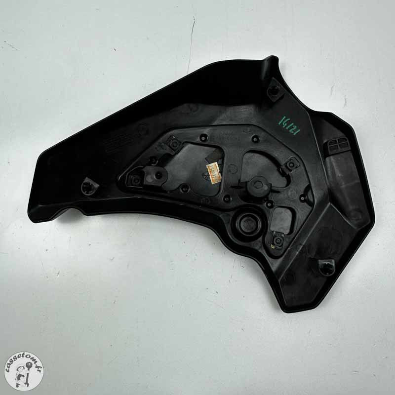 Protection platine avant droit  Kawasaki 650 vulcan s  2022