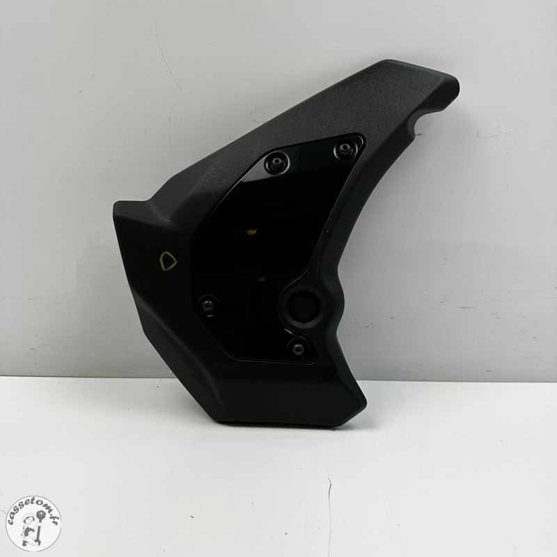 Protection platine avant droit  Kawasaki 650 vulcan s  2022