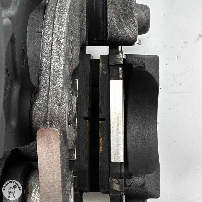 Etrier de frein arrière + support Kawasaki 650 vulcan s  2022