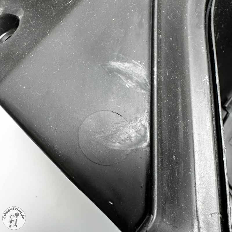 Coffre sous selle  Peugeot 50 vivacity 2001