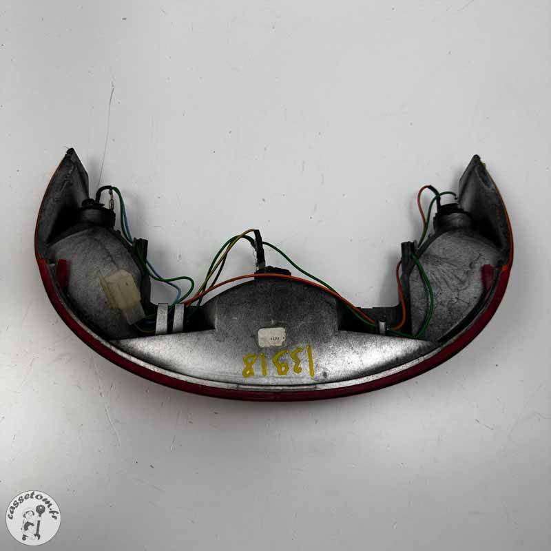 Feu arrière  Peugeot 50 vivacity 2001