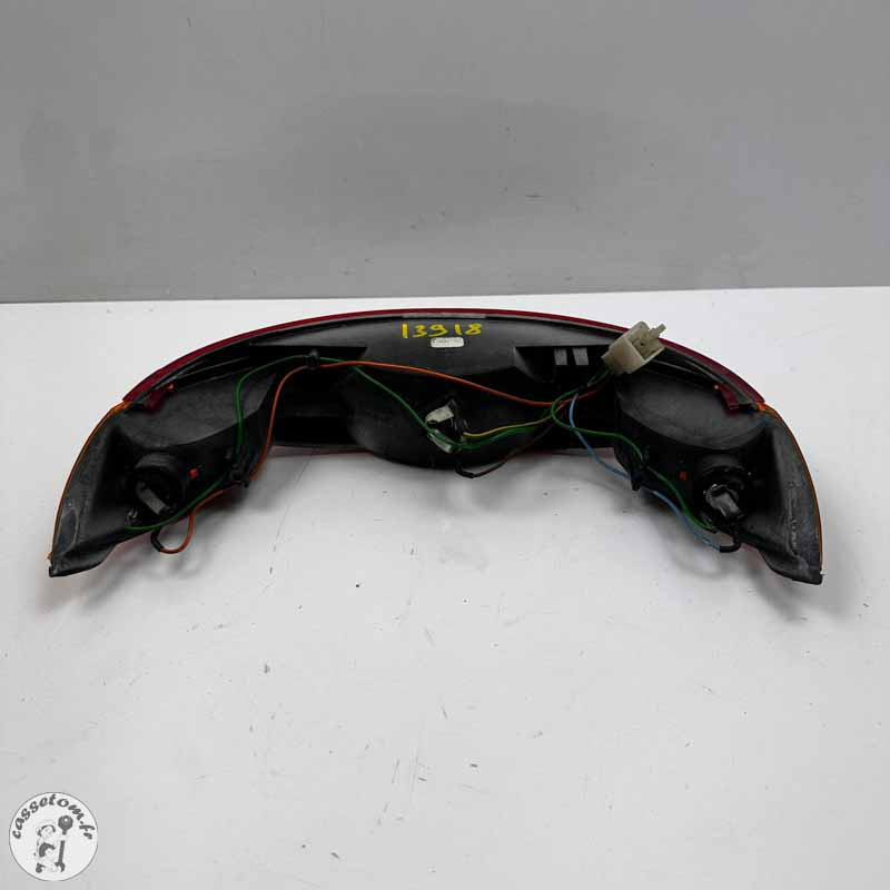 Feu arrière  Peugeot 50 vivacity 2001