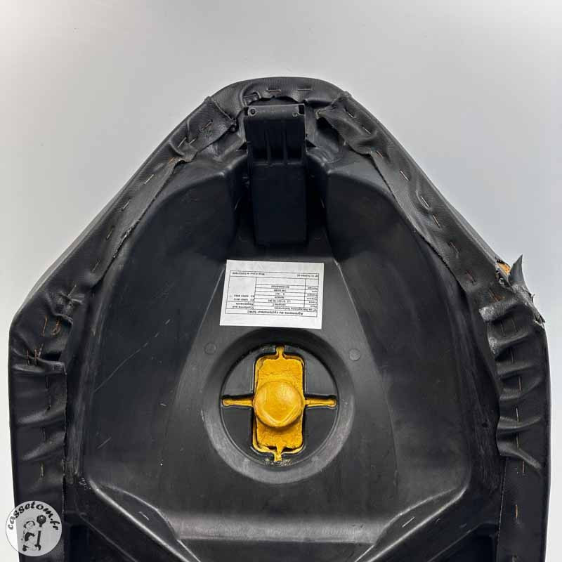 Selle  Peugeot 50 vivacity 2001