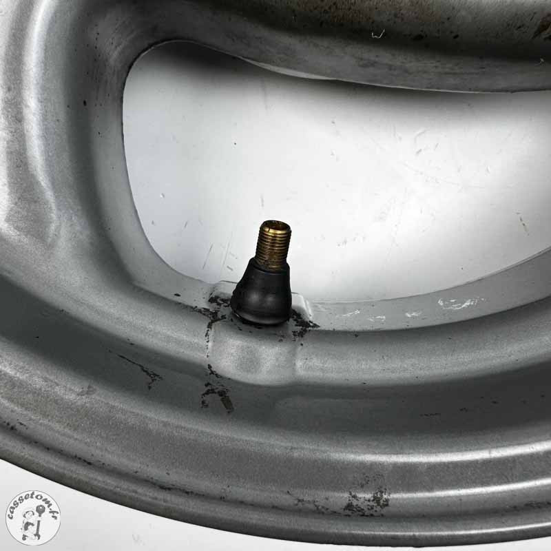 Jante arrière Peugeot 50 Vivacity 2001 - CasseTom