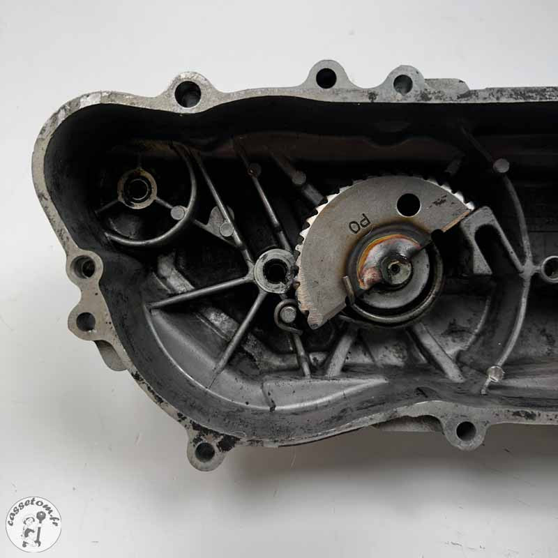 Carter de courroie + kick Peugeot 50 vivacity 2001 | CasseTom