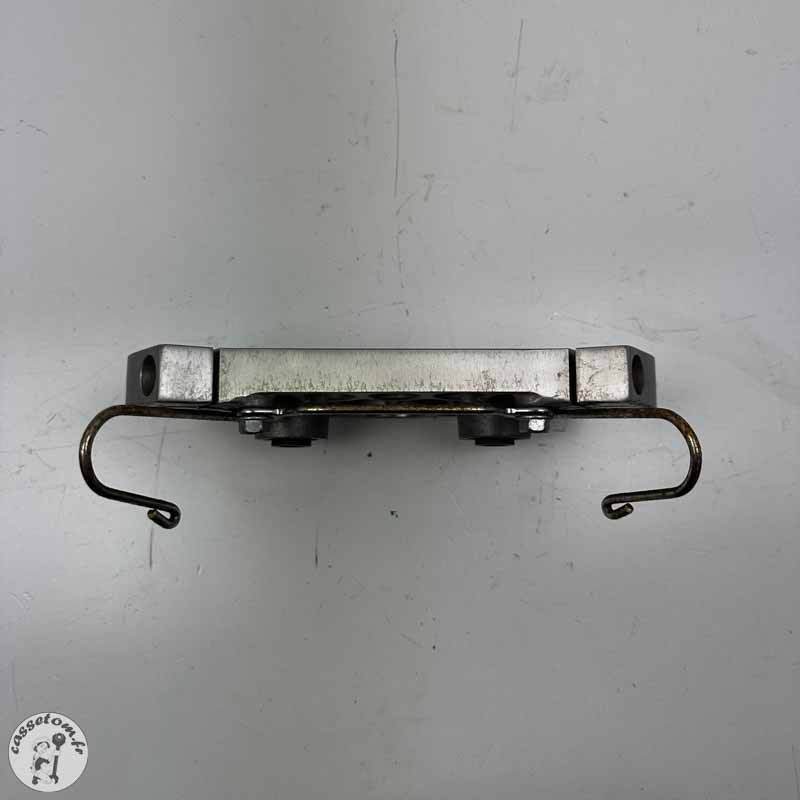 Té de fourche supérieur  Daelim 125 VT 2002