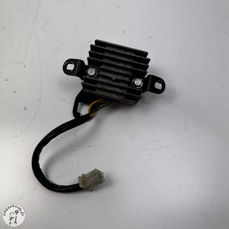 Régulateur  Daelim 125 VT 2002