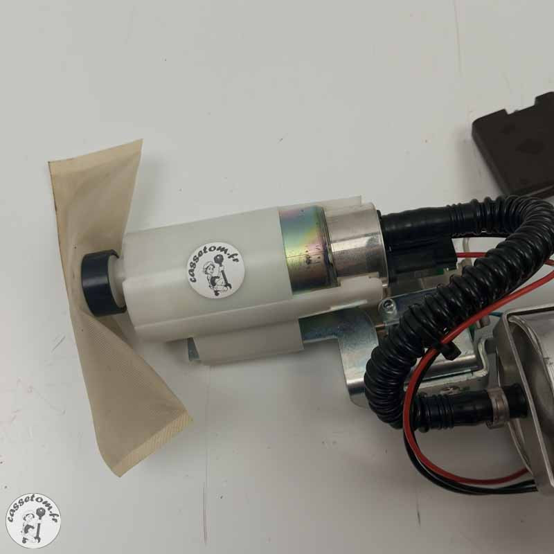 Pompe à essence  BMW 800 F800R 2019