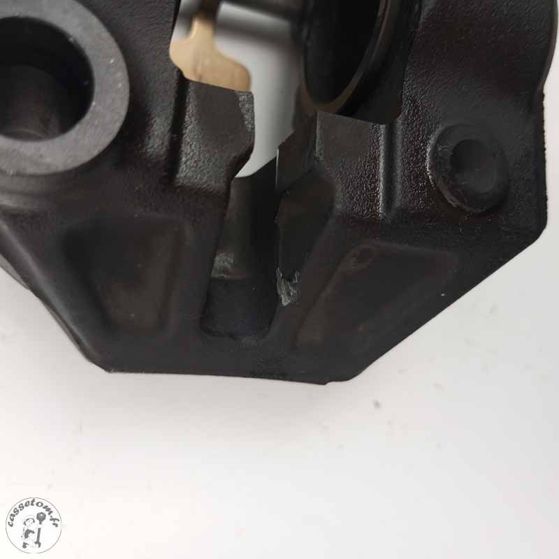 Etrier de frein avant droit  BMW 800 F800R 2019