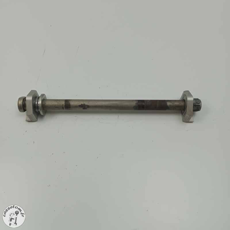 Axe de roue arrière  BMW 800 F800R 2019