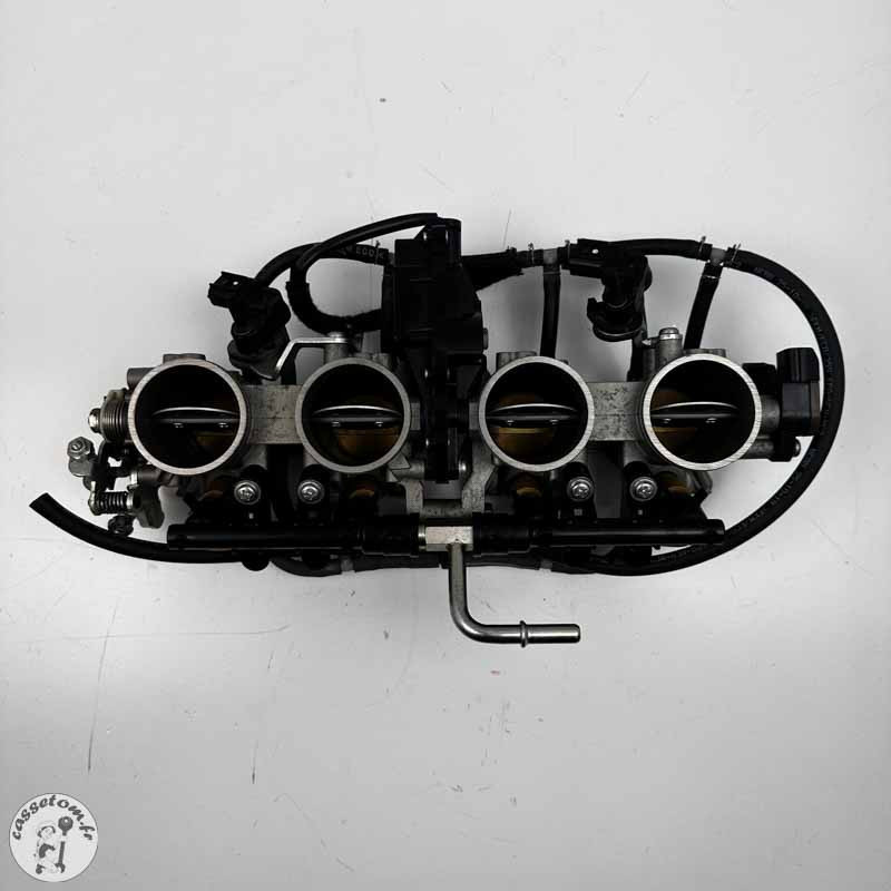 Rampe d'injection Kawasaki 900 Z 2020 Occasion | CasseTom