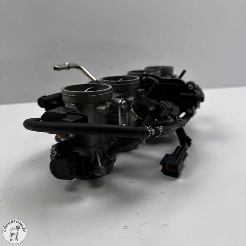 Rampe d'injection Kawasaki 900 Z 2020 Occasion | CasseTom