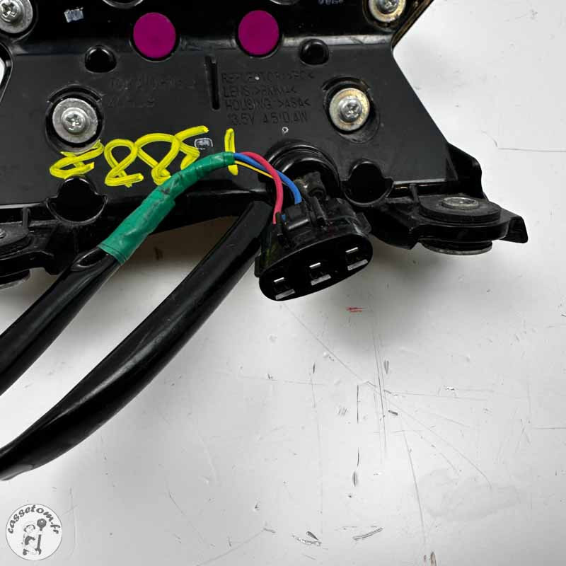 Feu arrière Kawasaki 900 Z 2020 Occasion | CasseTom