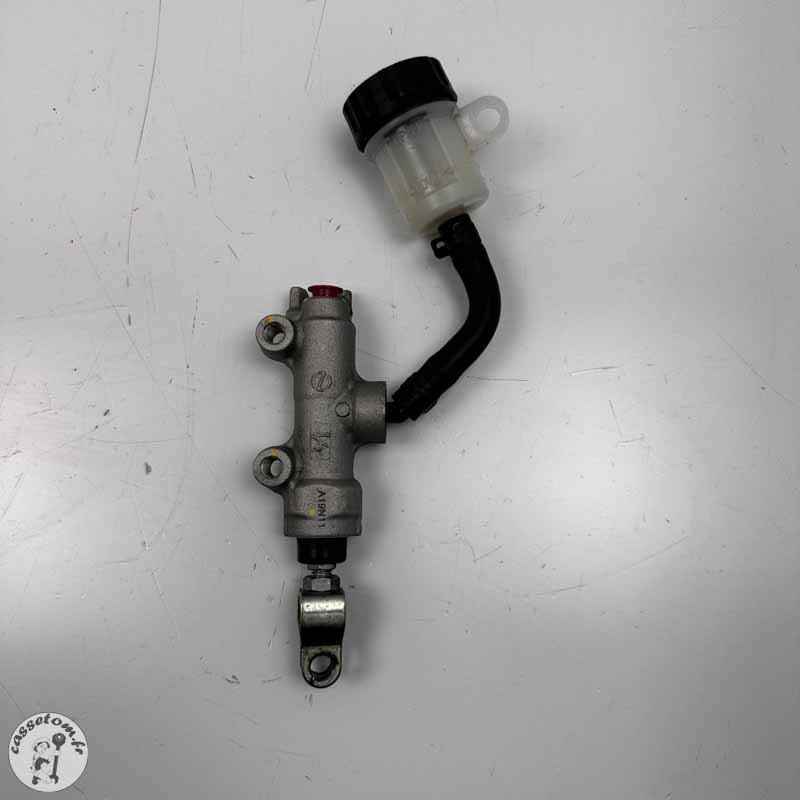 Maître cylindre de frein arrière Kawasaki 900 Z 2020 | CasseTom