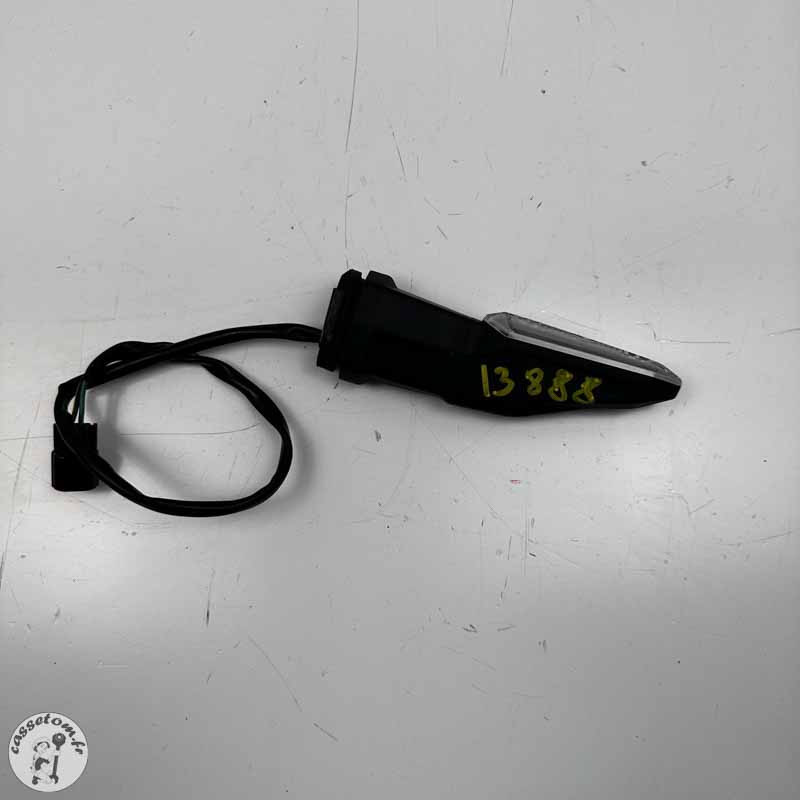 Clignotants arrière  Kawasaki 900 Z 2020