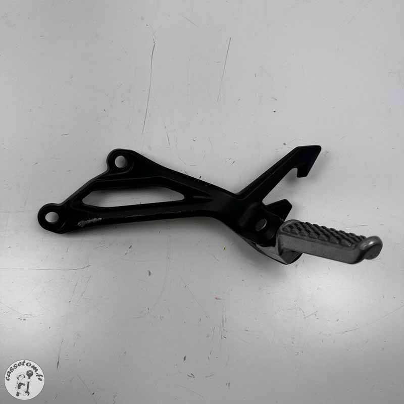Platine + repose pied arrière gauche  Kawasaki 900 Z 2020
