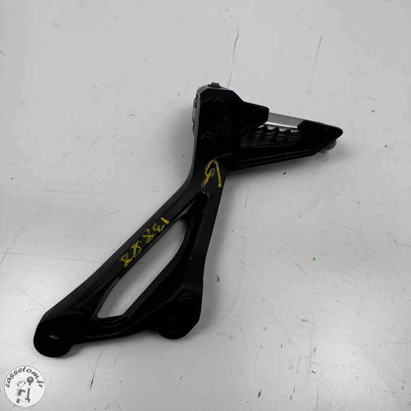 Platine + repose pied arrière gauche Kawasaki 900 Z | CasseTom