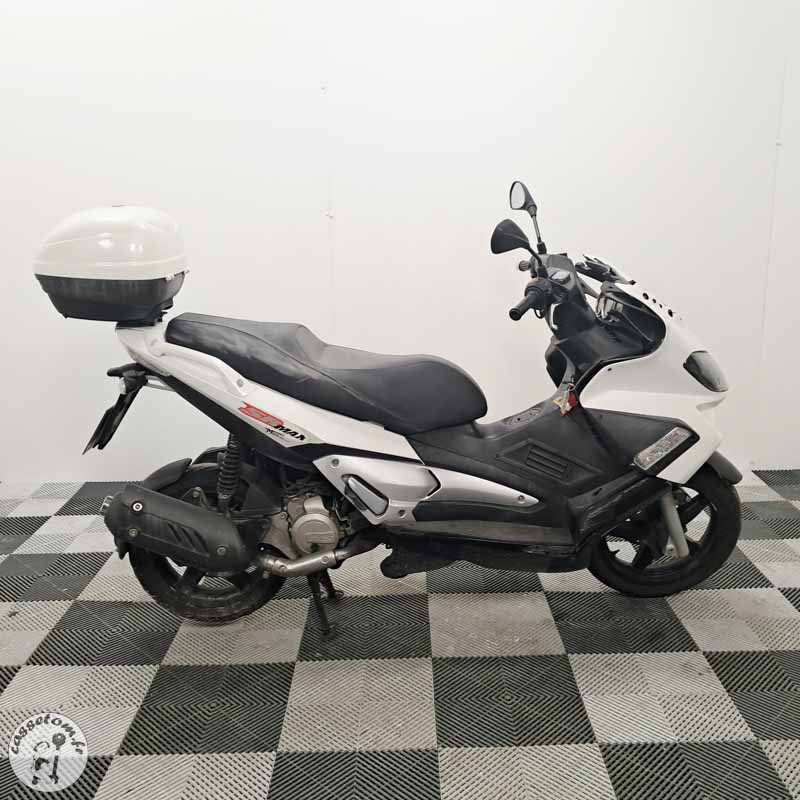 Aprilia SRMAX 125 Accidenté - Occasion | CasseTom