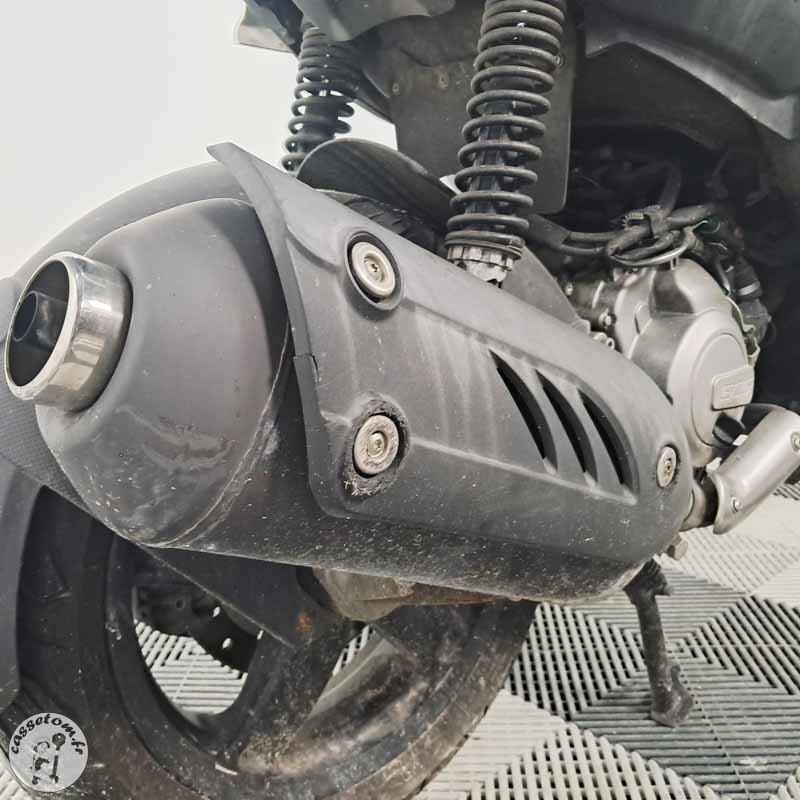 Aprilia SRMAX 125 Accidenté - Occasion | CasseTom