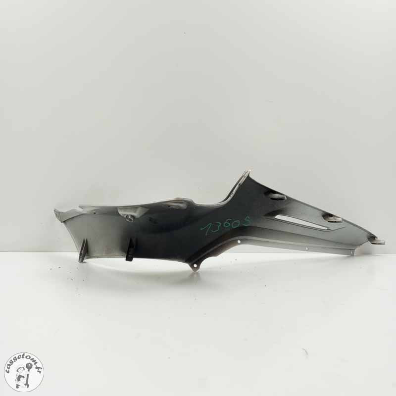 Carénage avant droit  Piaggio 300 beverly 2011