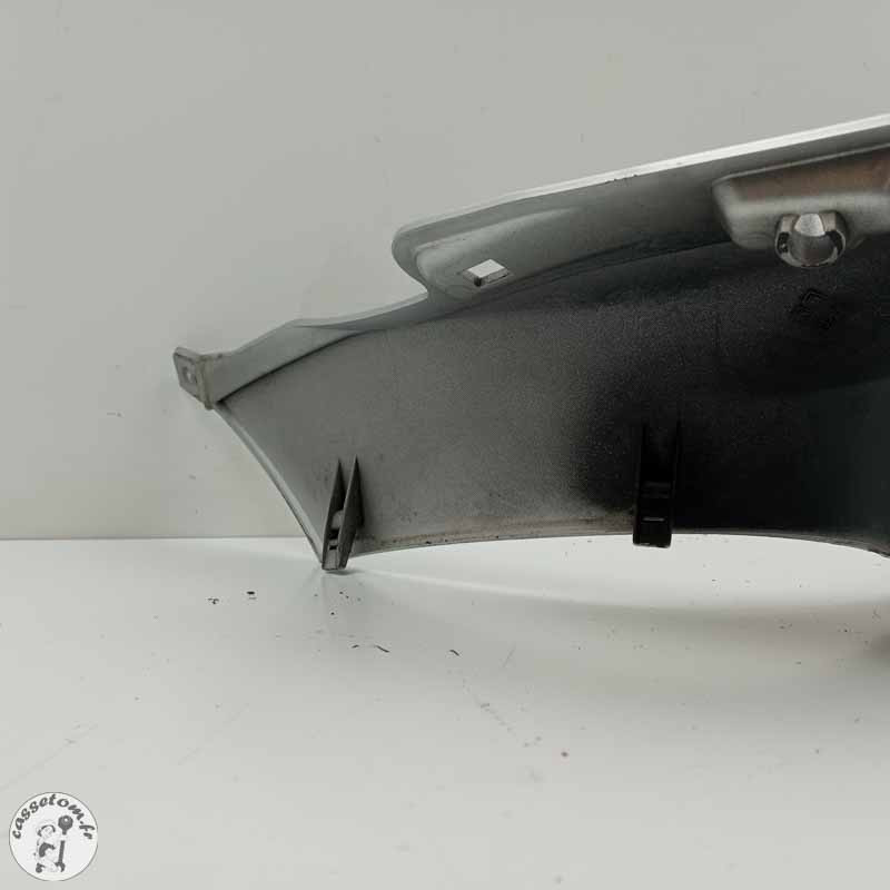 Carénage avant droit Piaggio 300 beverly 2011 Occasion | CasseTom