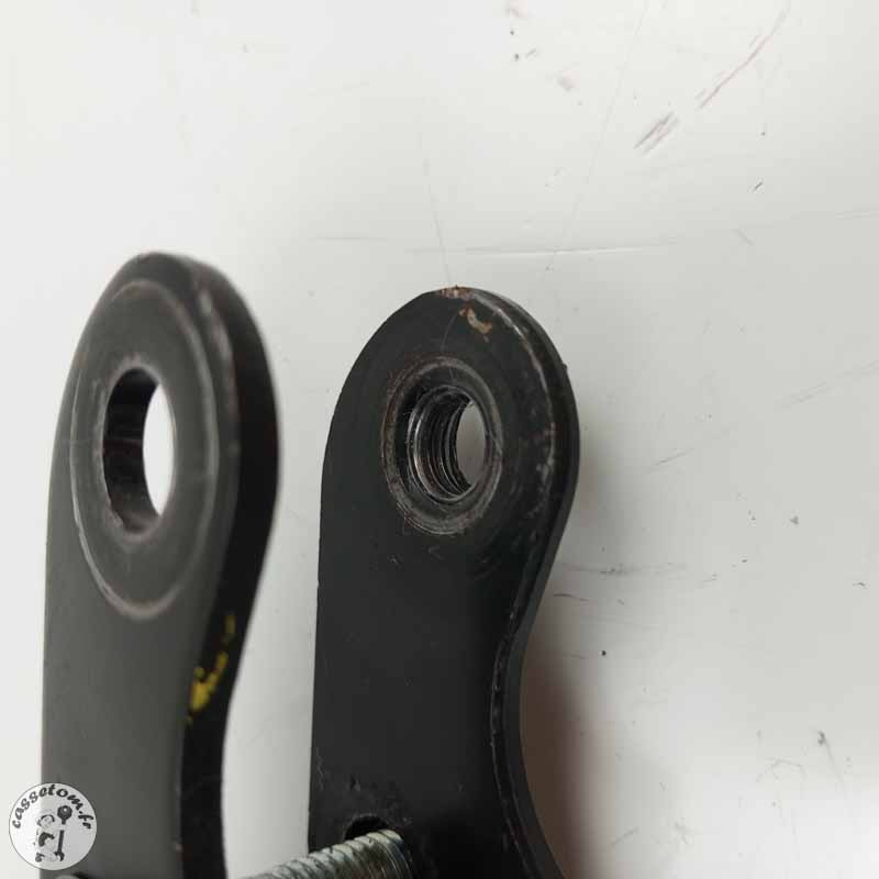 Pates de fixation amortisseur Piaggio 300 beverly 2011 | CasseTom