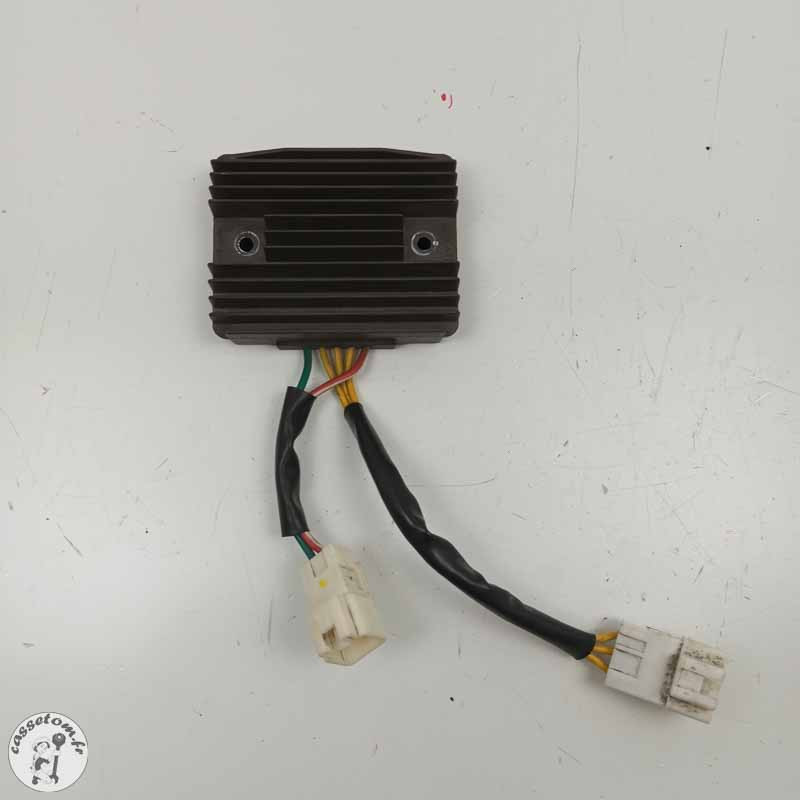 Régulateur de tension Piaggio 300 beverly 2011 | CasseTom